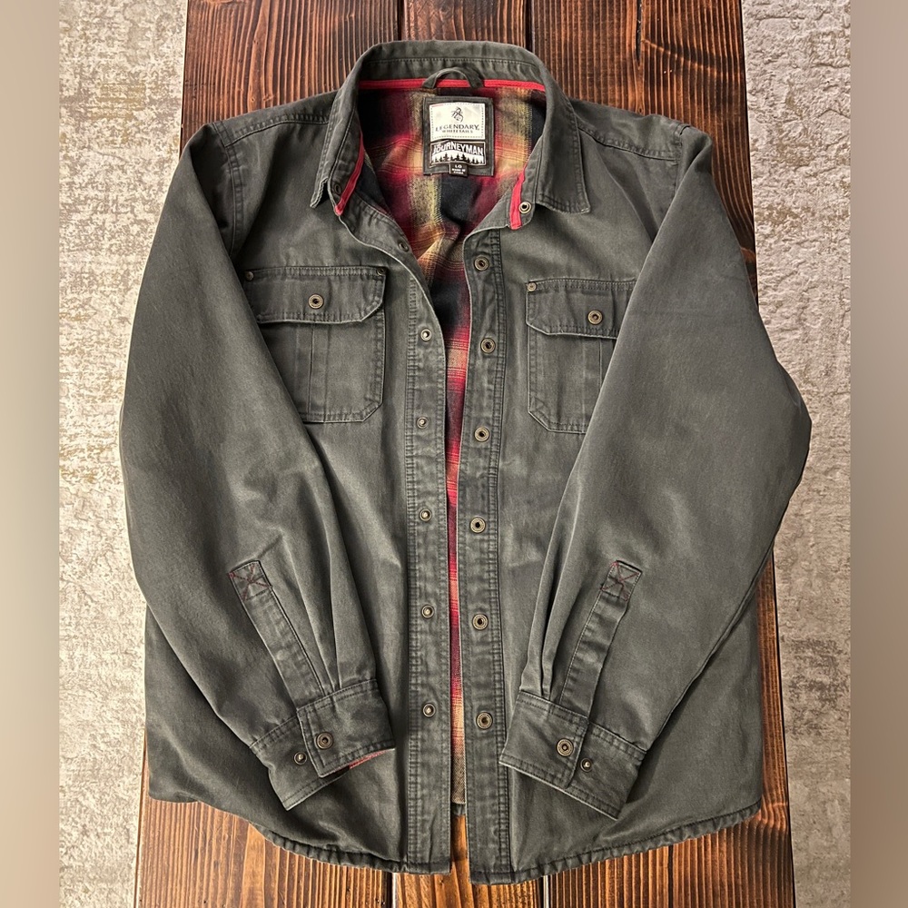 Legendary Whitetails Journeyman Flannel lined shirt jacket size Large.